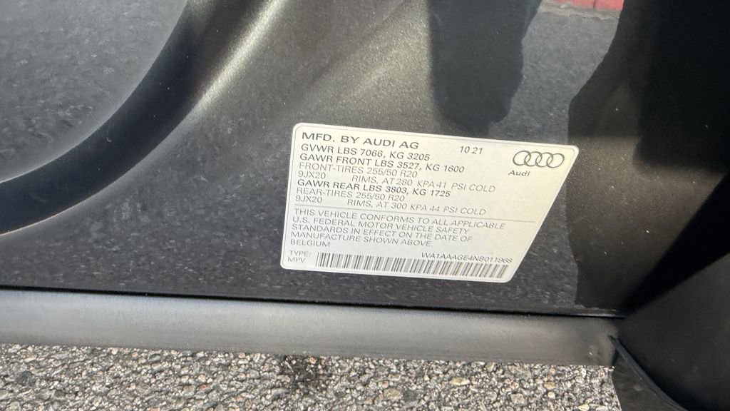 Used 2022 Audi e-tron Premium w/ Convenience Plus Package image 6