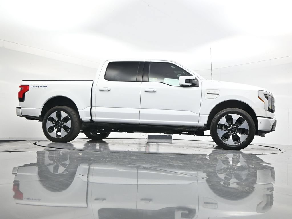Used 2023 Ford F150 Lightning Platinum AWD/4WD image 45