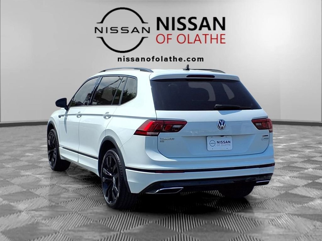 Used 2021 Volkswagen Tiguan SE R-Line AWD/4WD image 3