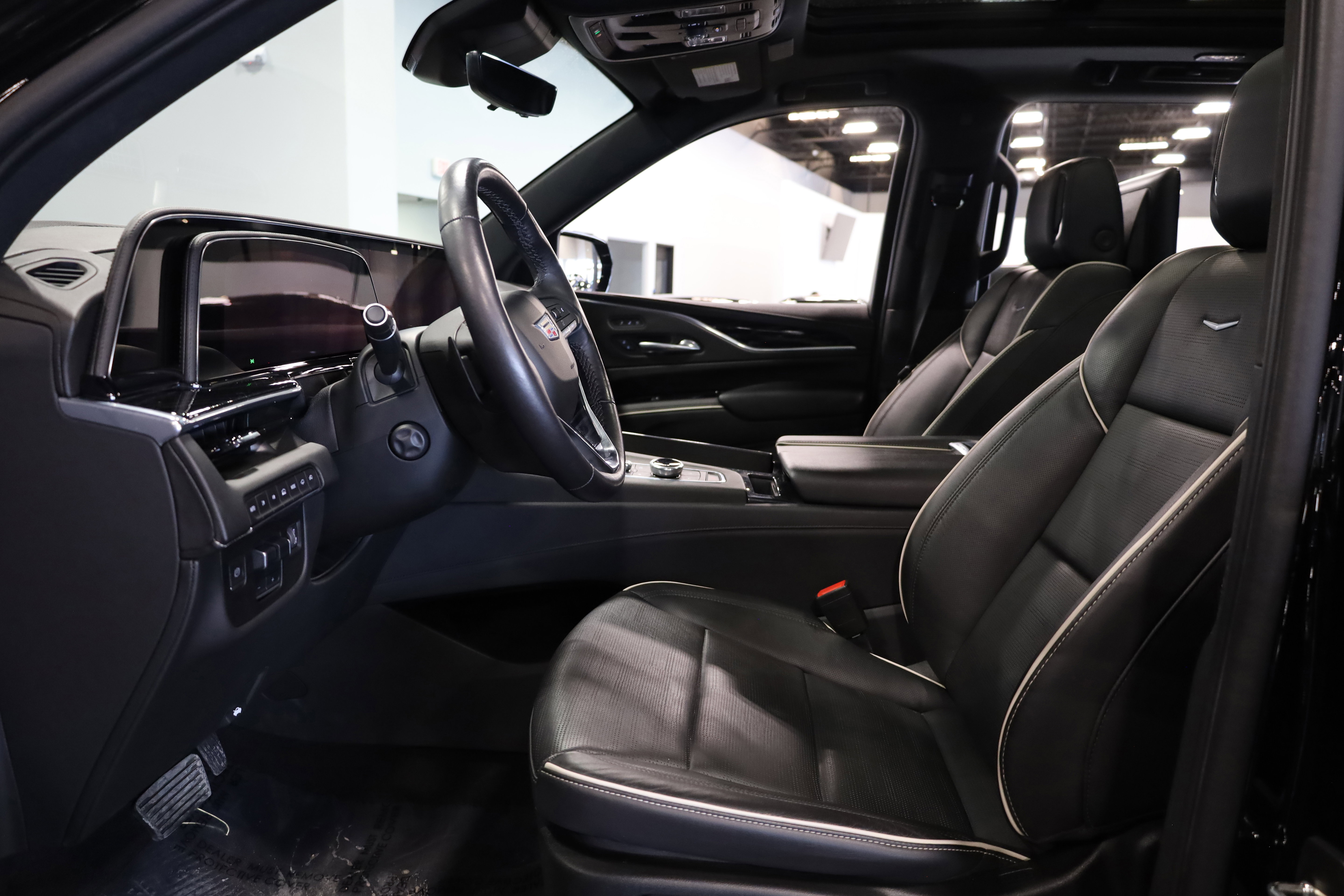 Used 2022 Cadillac Escalade Sport w/ Touring Package image 17