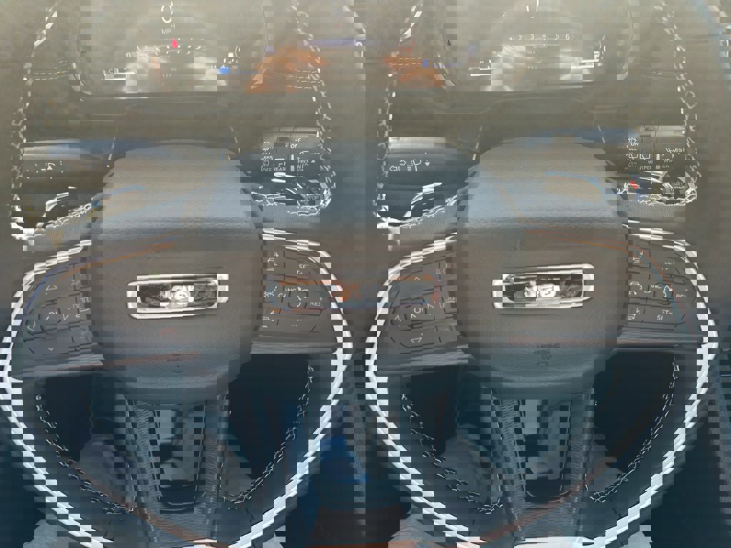 New 2025 Jeep Grand Cherokee Altitude image 13