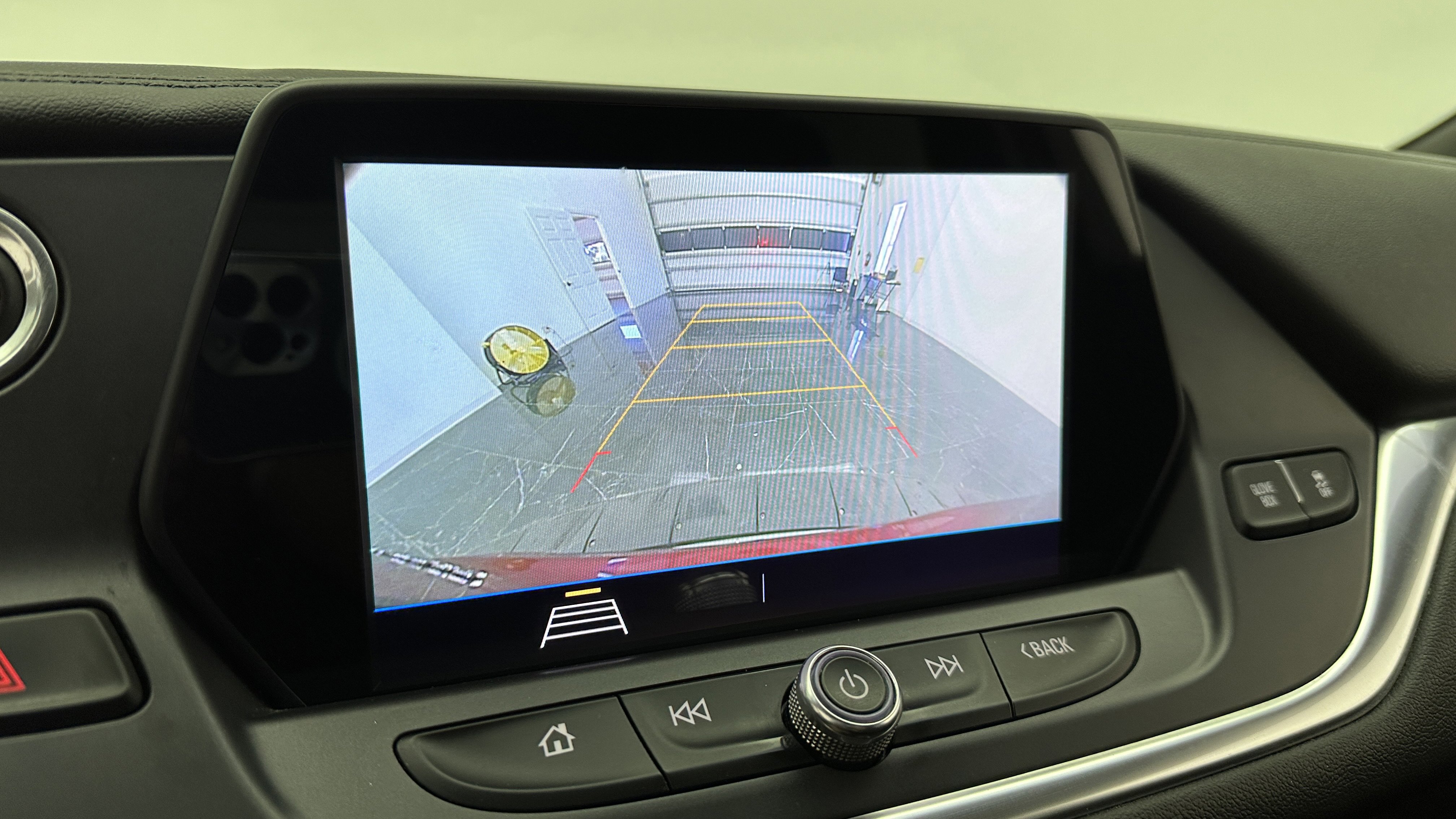 Used 2019 Chevrolet Blazer LT image 16