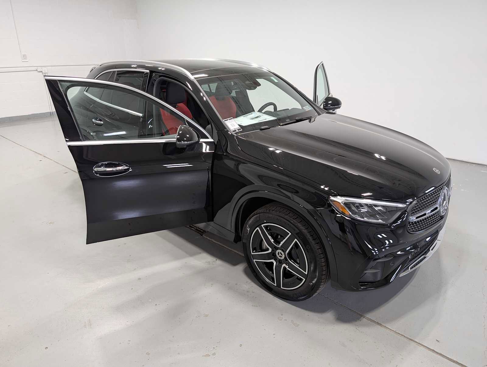 New 2026 Mercedes-Benz GLC 300 4MATIC image 14