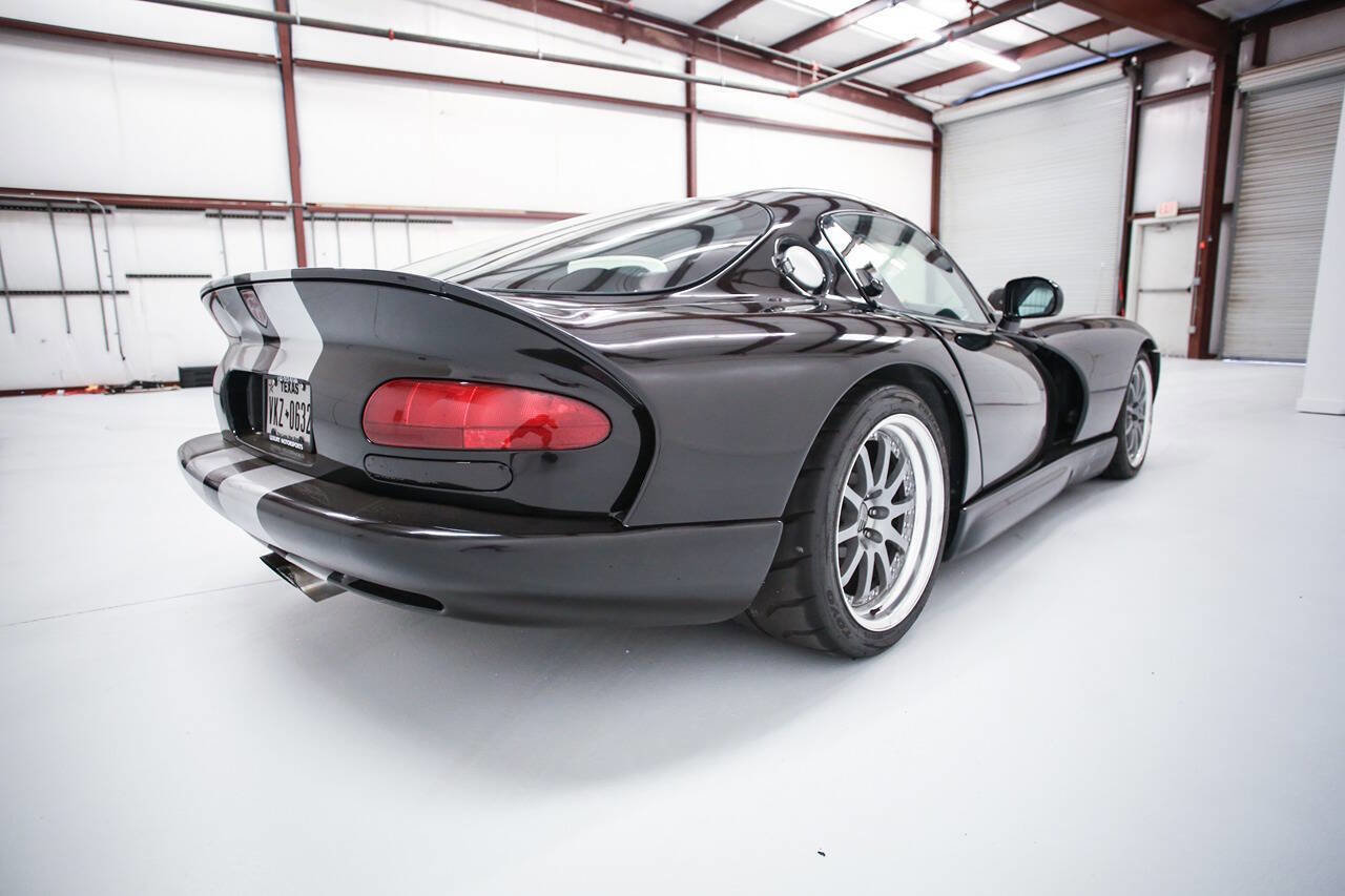 Used 2000 Dodge Viper GTS image 11