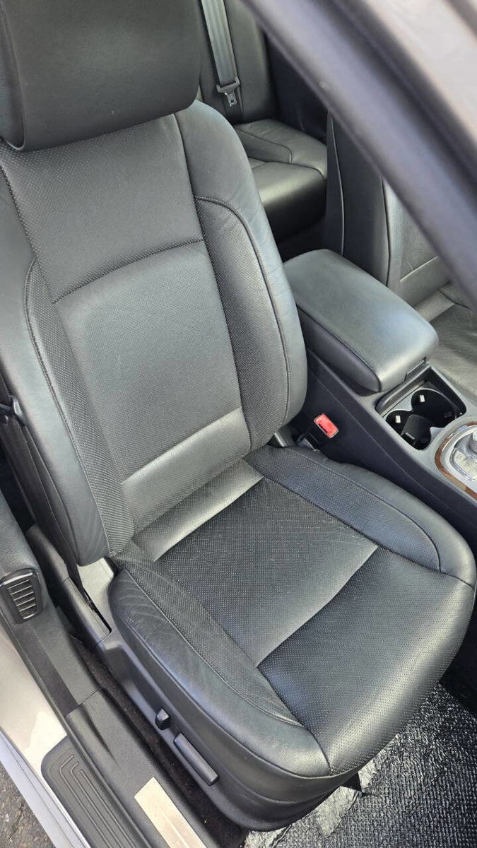 Used 2009 Hyundai Genesis 3.8 w/ Technology Pkg 4 RWD image 14