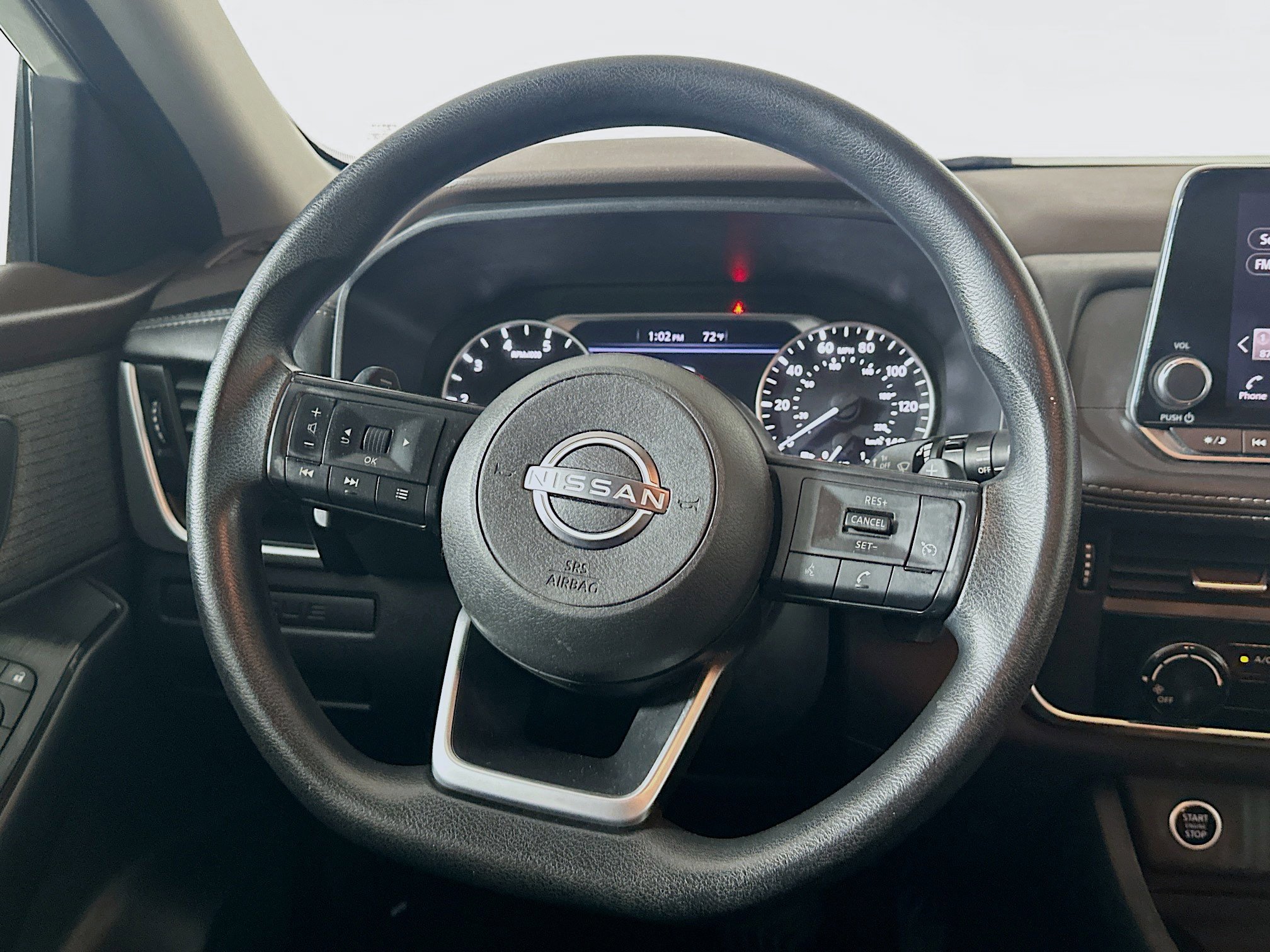 Used 2023 Nissan Rogue S image 18