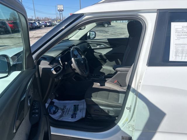 Used 2023 Chevrolet TrailBlazer LT w/ Convenience Package image 14