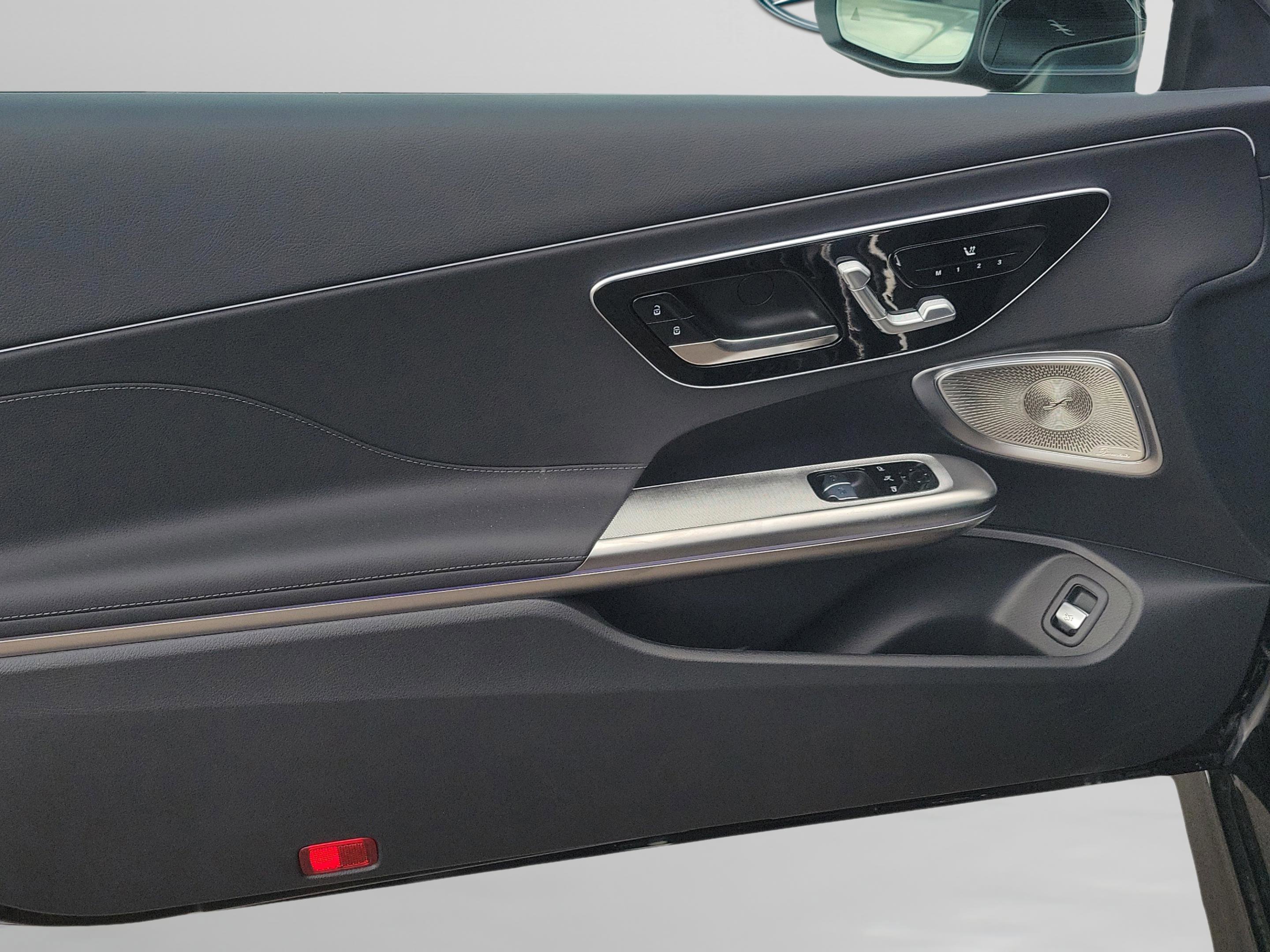 New 2026 Mercedes-Benz CLE 300 4MATIC Coupe image 6