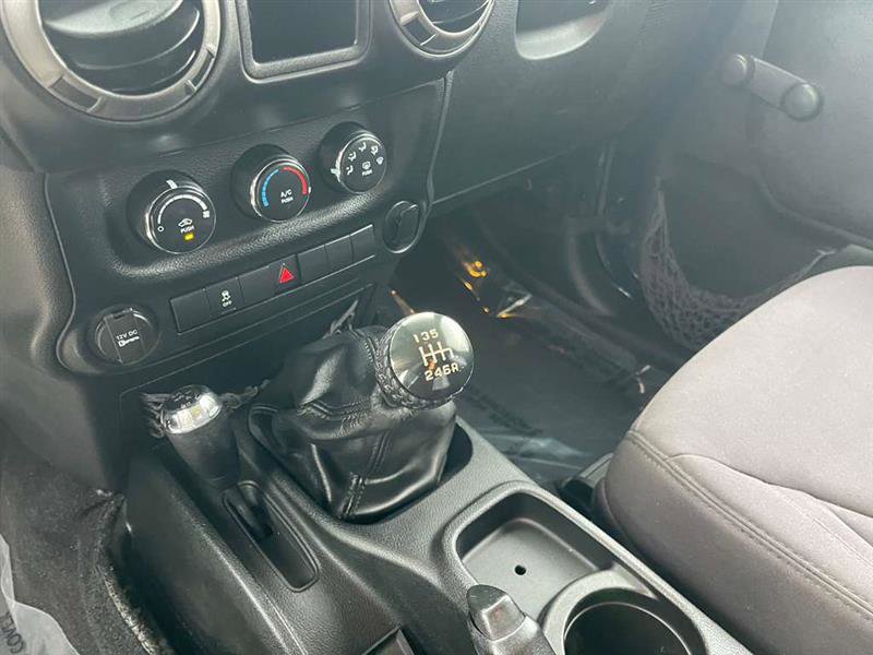 Used 2013 Jeep Wrangler Sport w/ Connectivity Group image 15