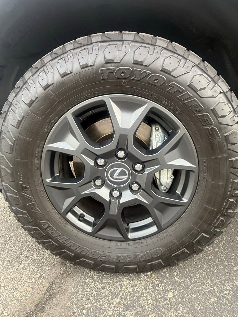 Used 2024 Lexus GX 550 image 15