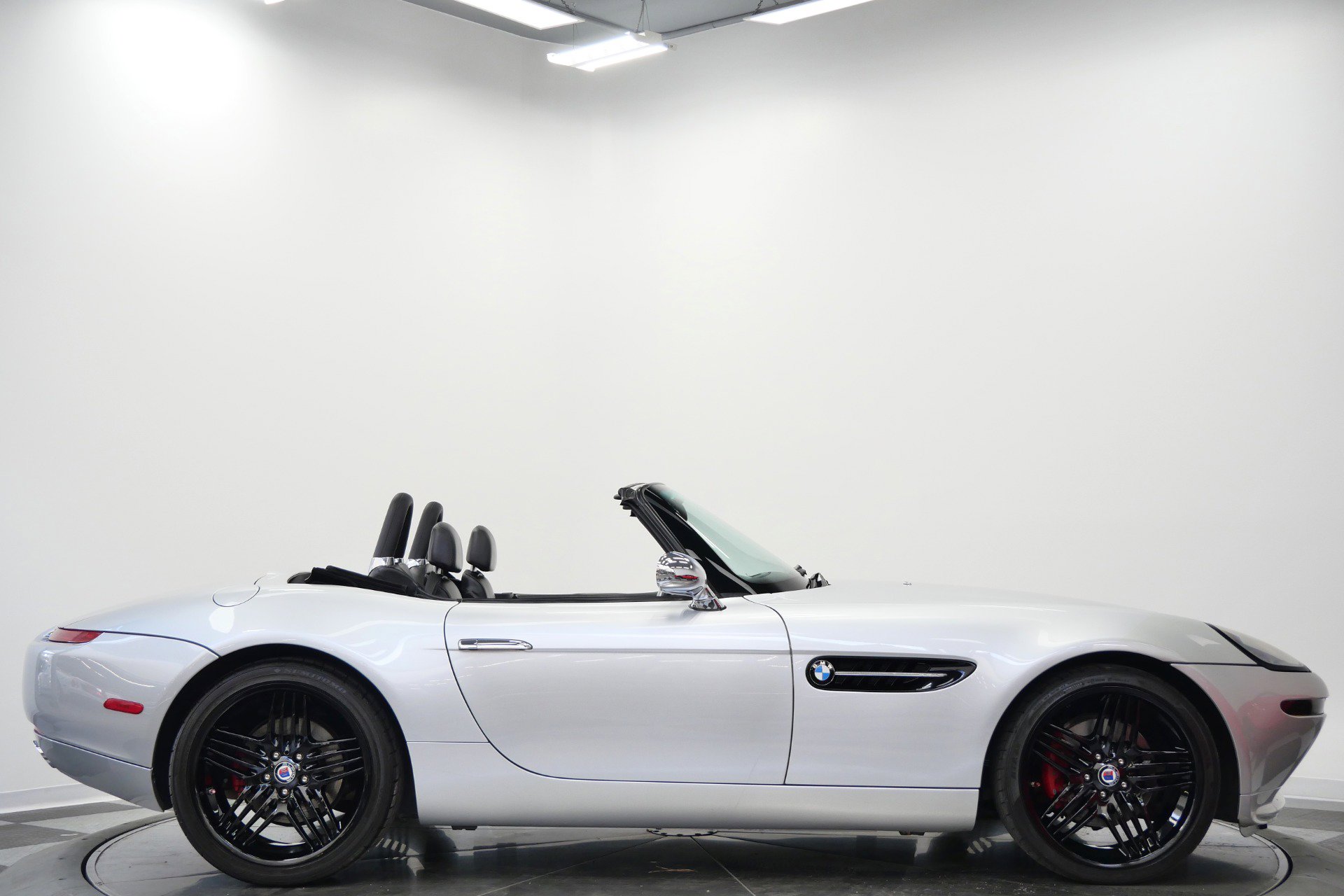 Used 2002 BMW Z8 RWD image 62
