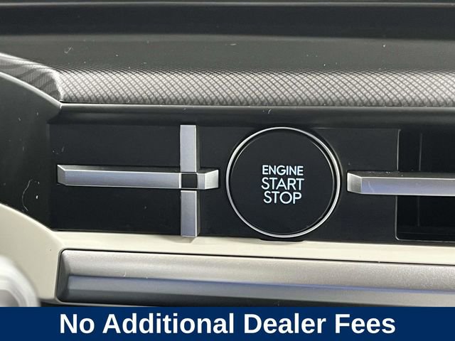 Used 2025 Hyundai Santa Fe SE FWD image 35