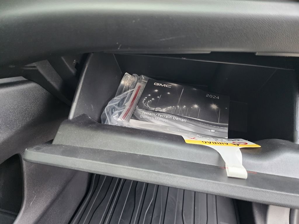 Certified 2024 GMC Terrain SLE w/ Driver Convenience Package image 22