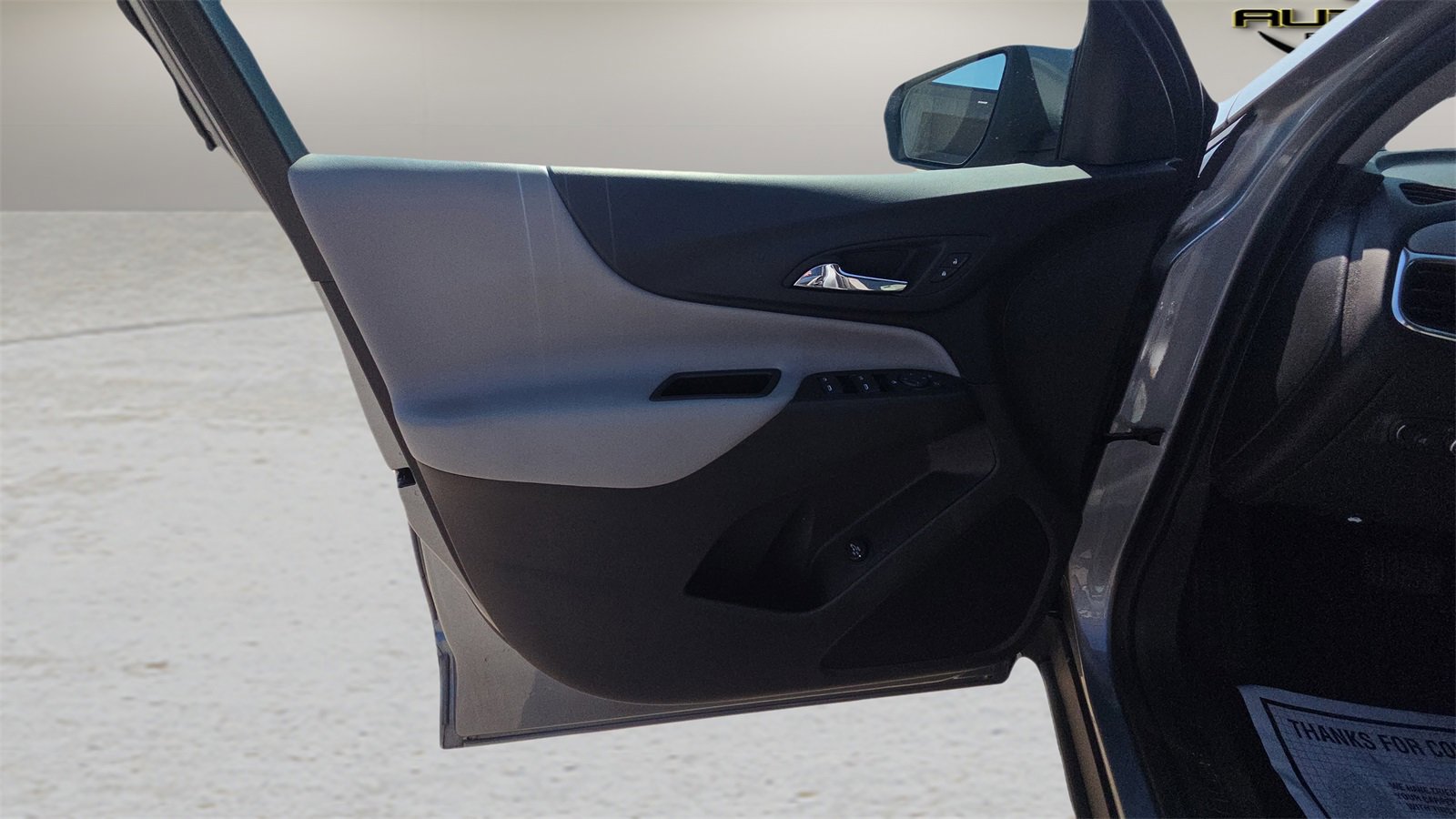 Used 2023 Chevrolet Equinox LT w/ Driver Convenience Package image 29