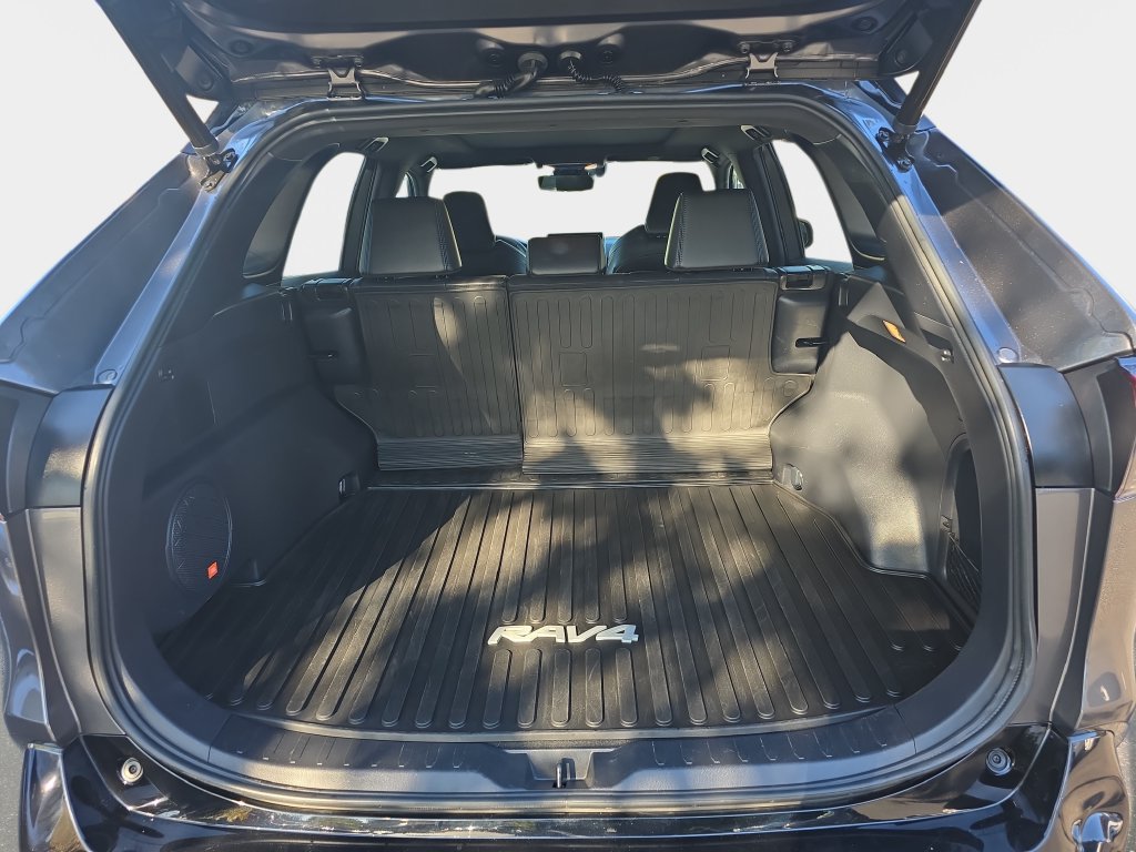 Used 2021 Toyota RAV4 XSE AWD/4WD image 13