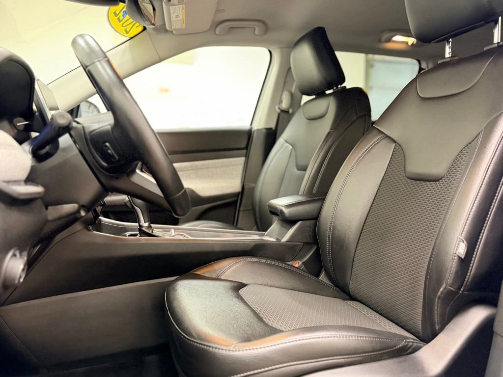 Used 2022 Jeep Compass Latitude w/ Convenience Group image 11