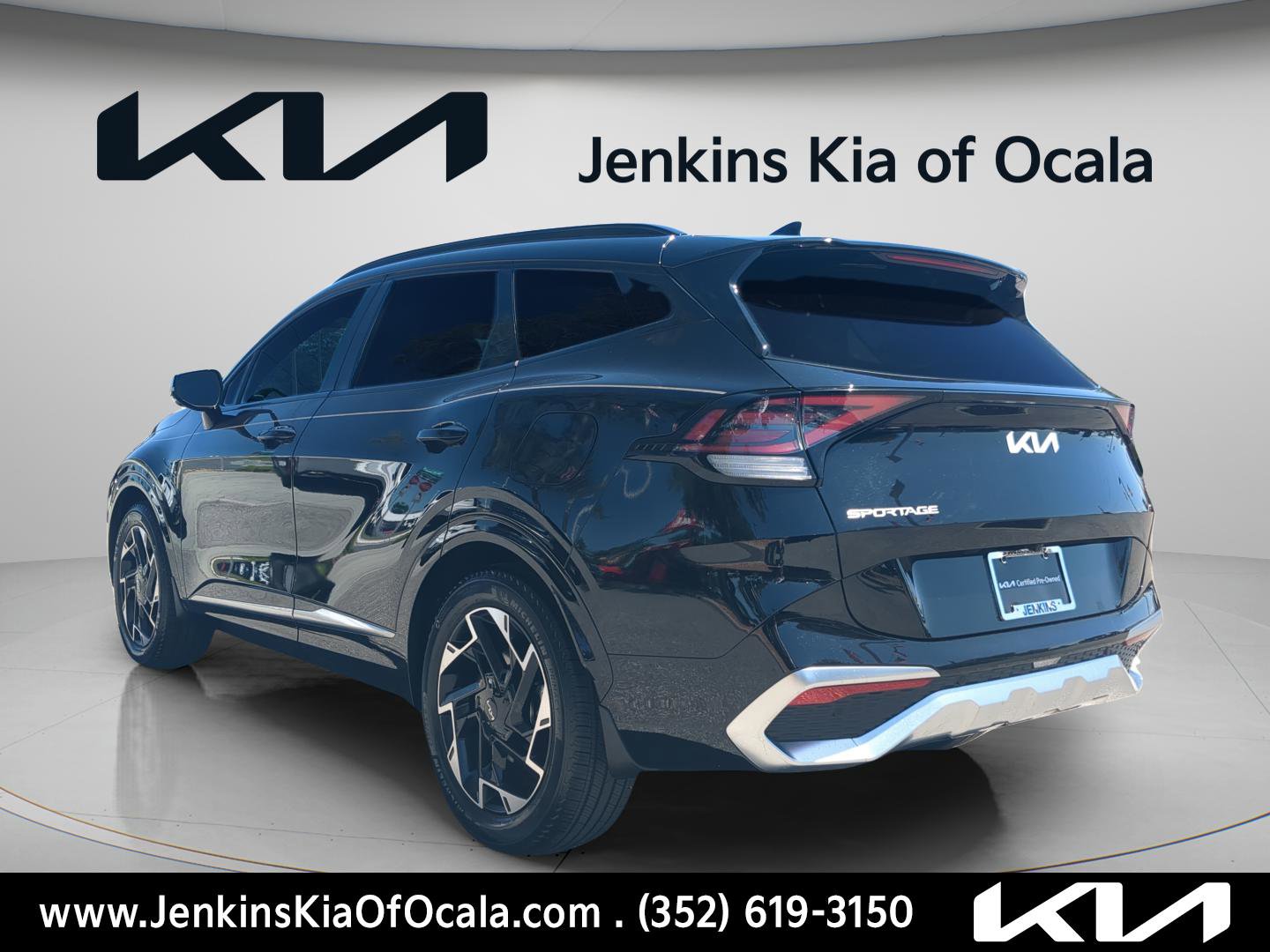 Certified 2025 Kia Sportage SX FWD image 6