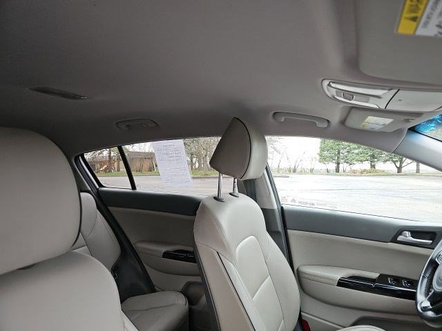 Used 2018 Kia Sportage EX image 11