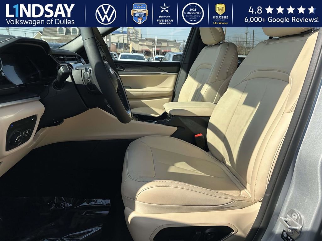 Used 2022 Jeep Grand Cherokee Limited 4xe image 10