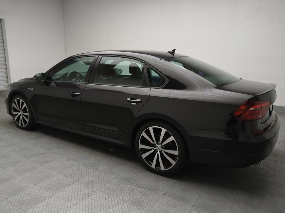 Used 2018 Volkswagen Passat 3.6 FWD image 3