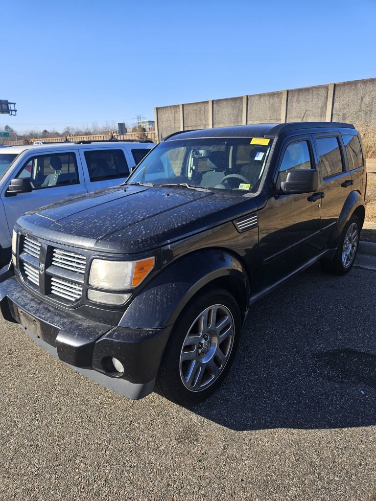 Used 2011 Dodge Nitro Heat image 1