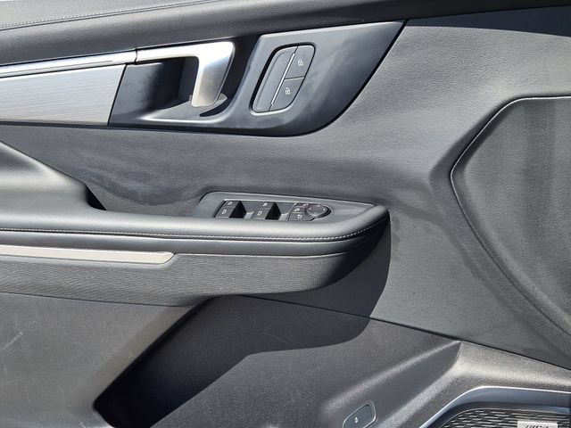 Used 2025 Buick Enclave Preferred FWD image 24