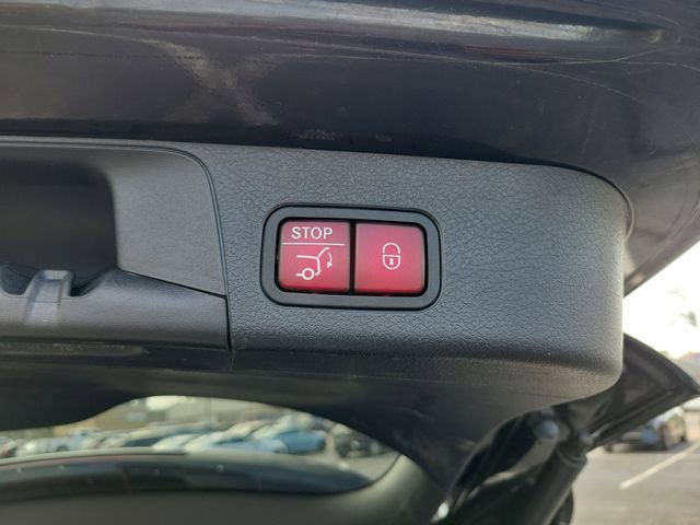 Used 2022 Mercedes-Benz GLB 250 4MATIC image 27