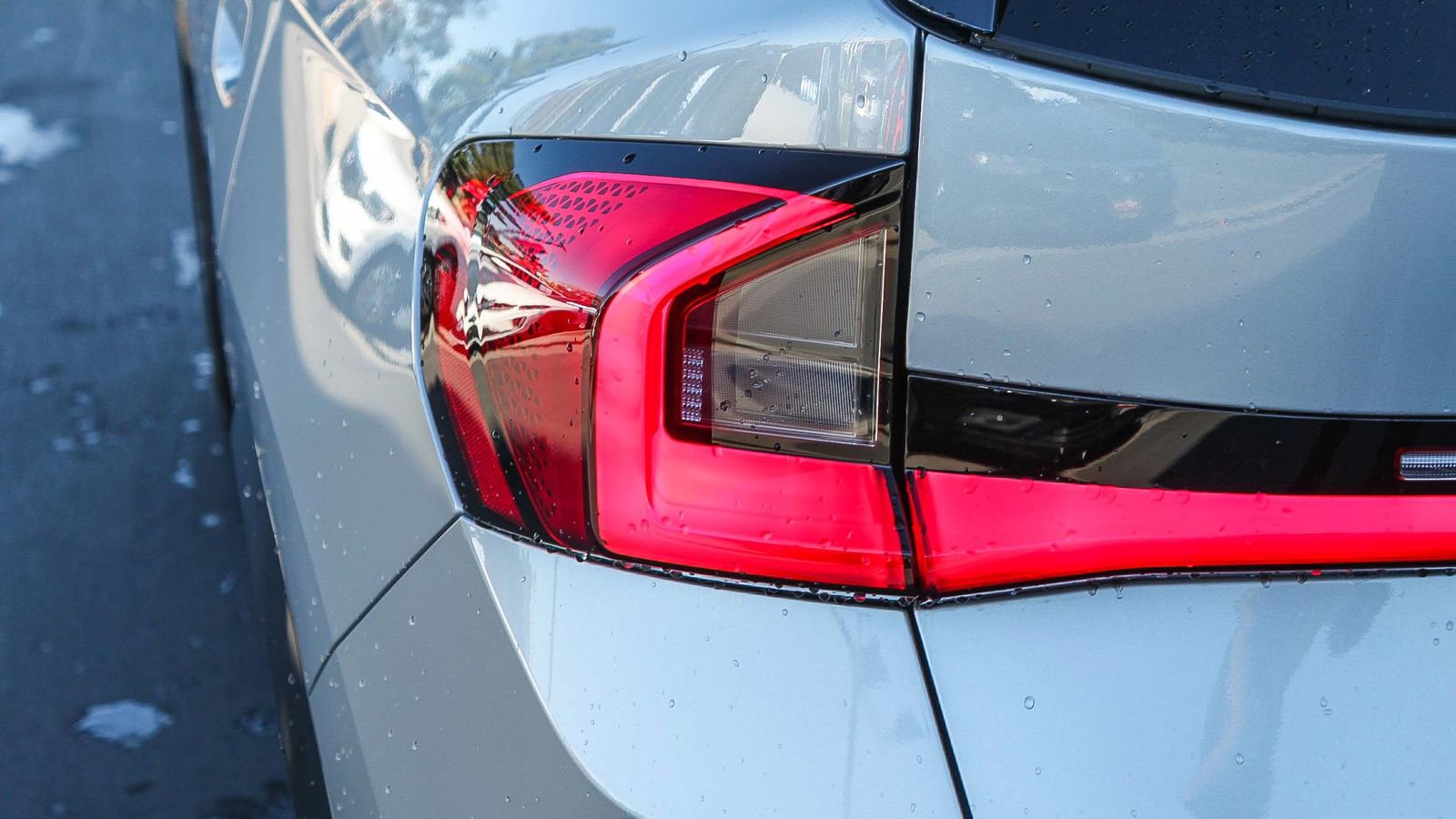 Used 2025 BMW X1 xDrive28i w/ Technology Package image 9