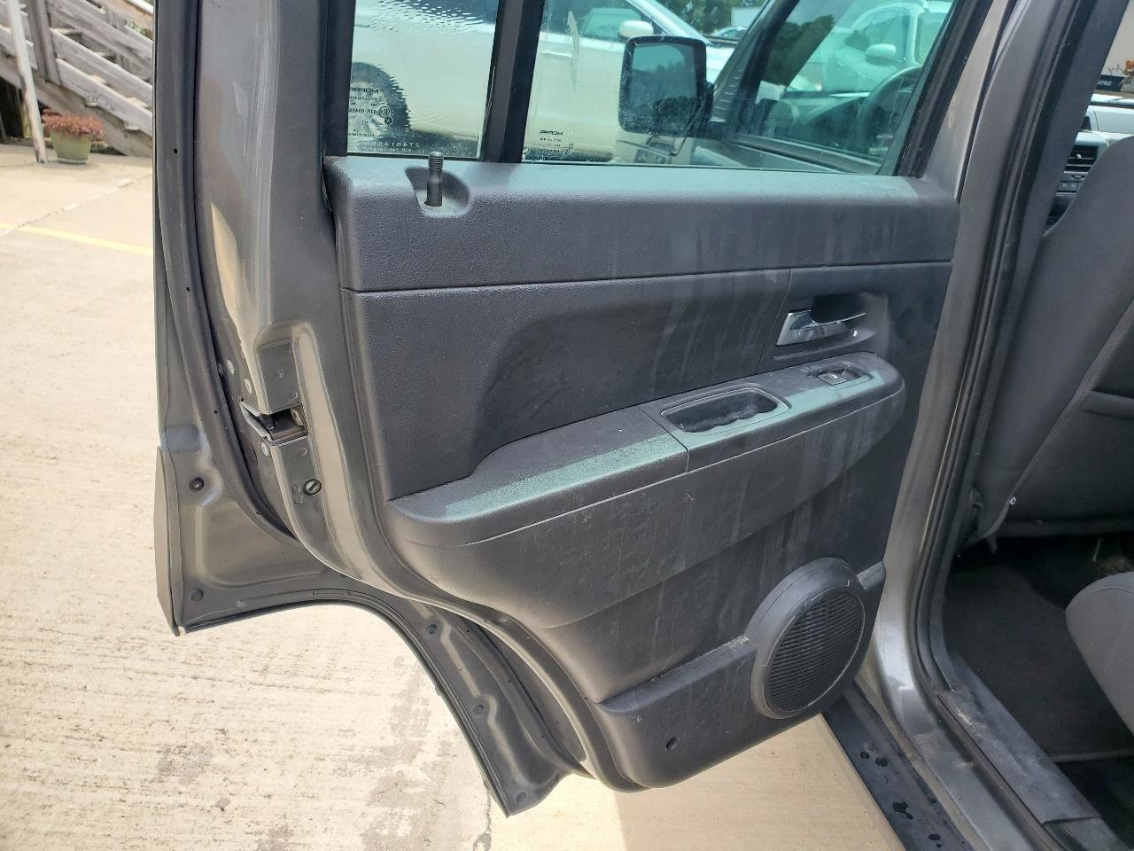 Used 2012 Jeep Liberty Sport RWD image 14