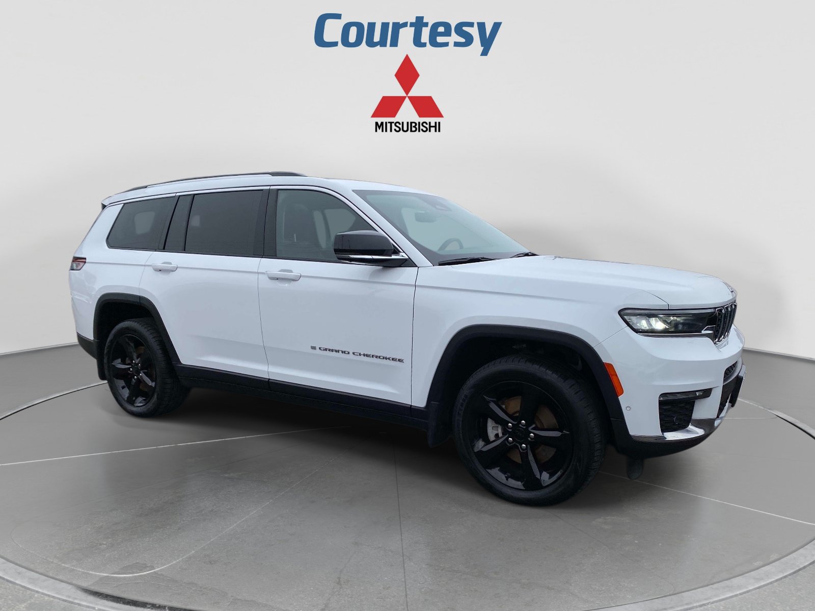 Used 2022 Jeep Grand Cherokee L Limited w/ Luxury Tech Group II AWD/4WD image 7