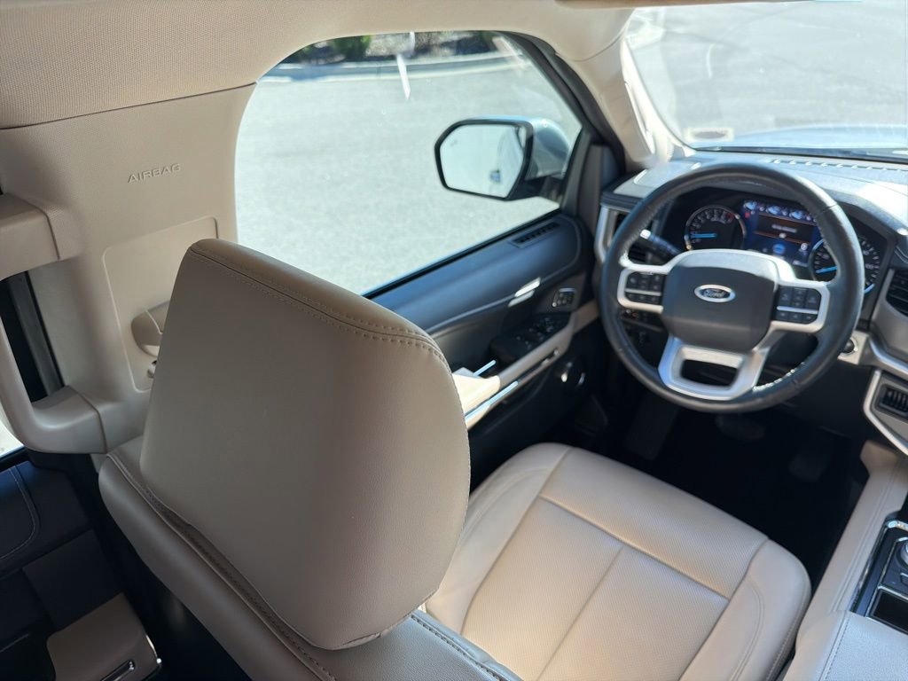 Certified 2022 Ford Expedition XLT RWD image 17