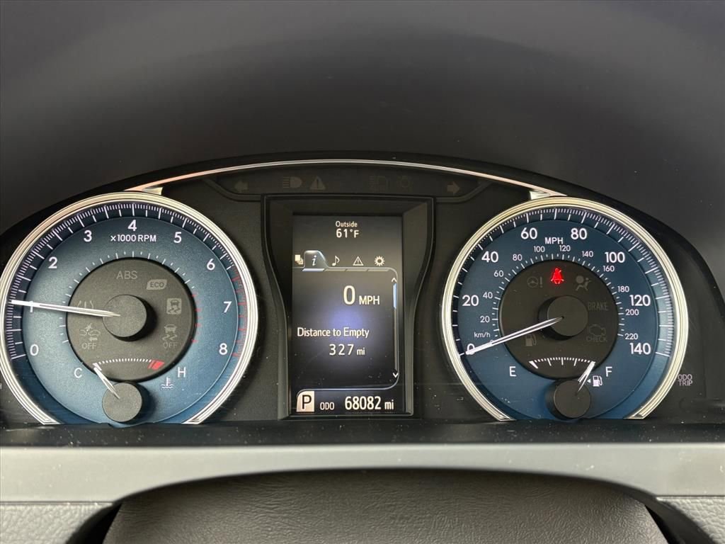 Used 2017 Toyota Camry LE FWD image 8