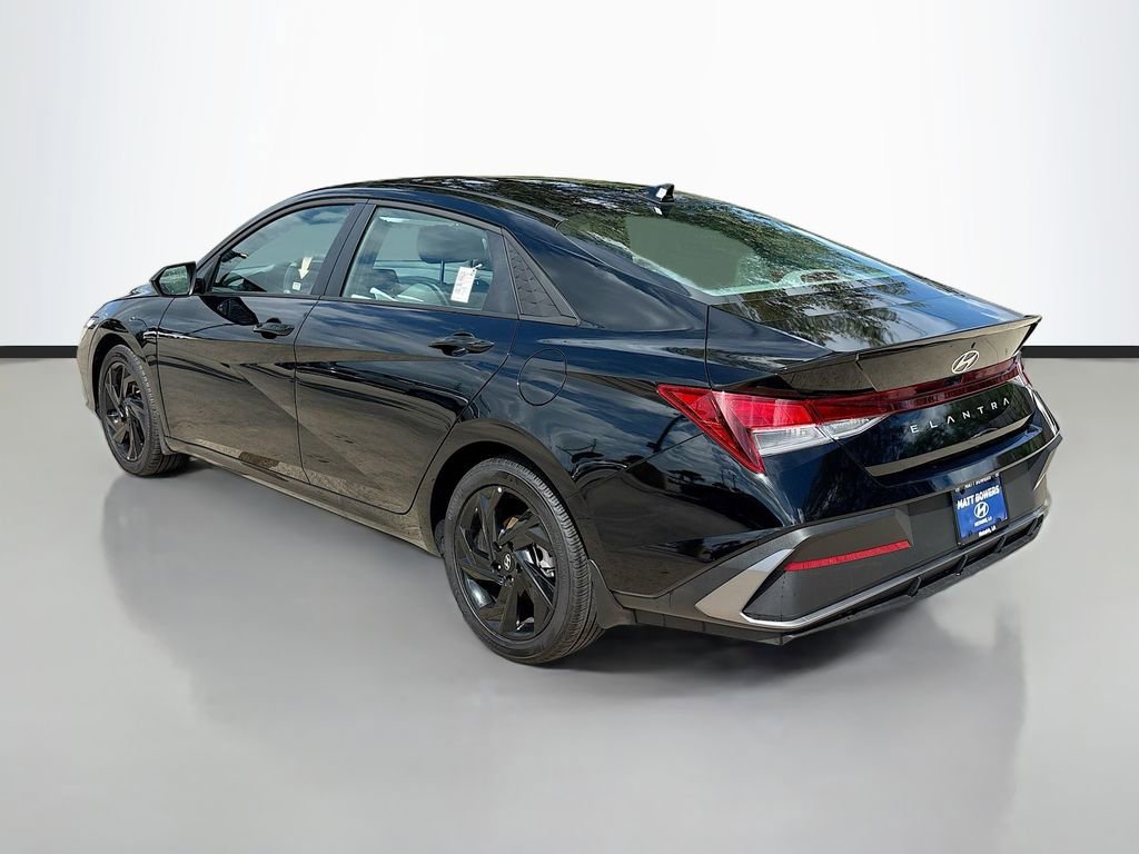 Certified 2026 Hyundai Elantra Sport image 7