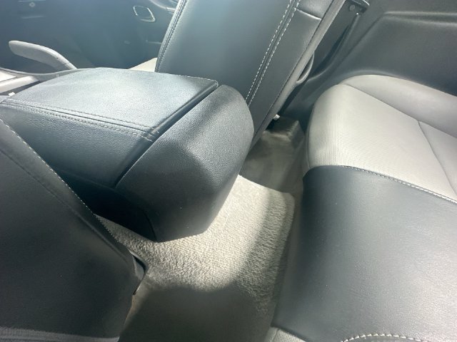 Used 2010 Chevrolet Camaro LT RWD image 31