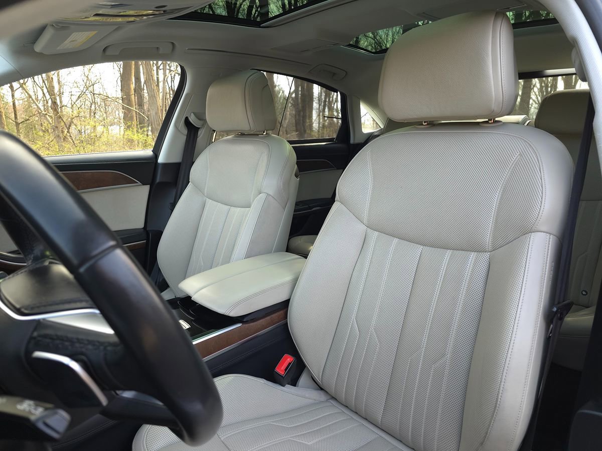 Used 2023 Audi A8 L 3.0T w/ Luxury Package AWD/4WD image 14