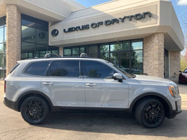 Used 2022 Kia Telluride SX w/ Nightfall Edition Package image 2