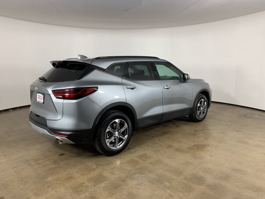 Used 2023 Chevrolet Blazer LT AWD/4WD image 8