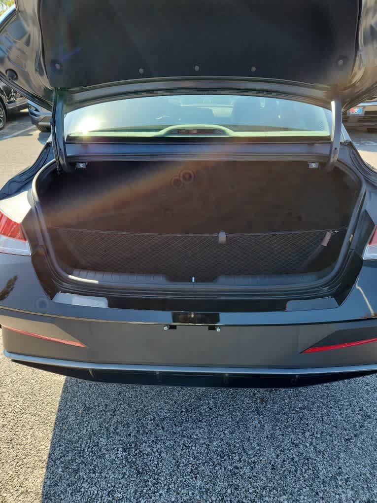 Used 2025 Hyundai Elantra SE FWD image 23