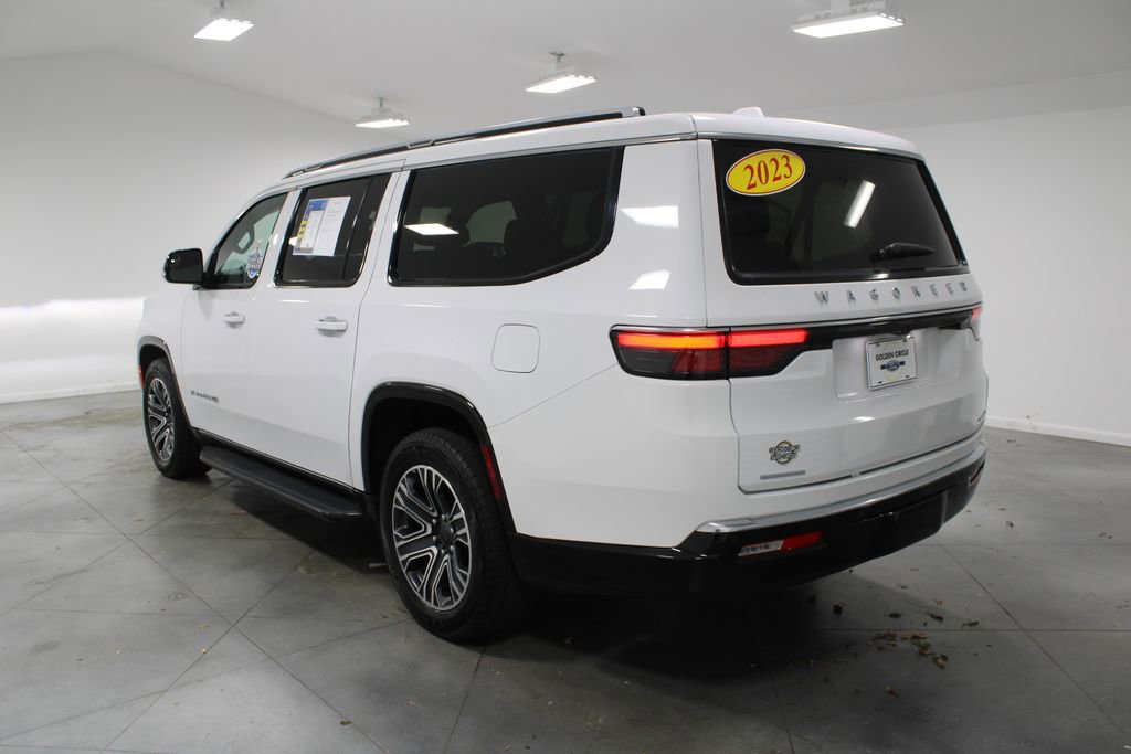 Used 2023 Jeep Wagoneer L Series II image 7