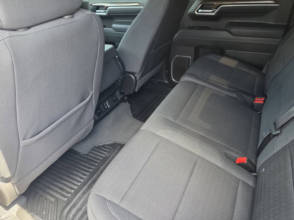 Used 2025 Chevrolet Silverado 1500 LT w/ Safety Package AWD/4WD image 23