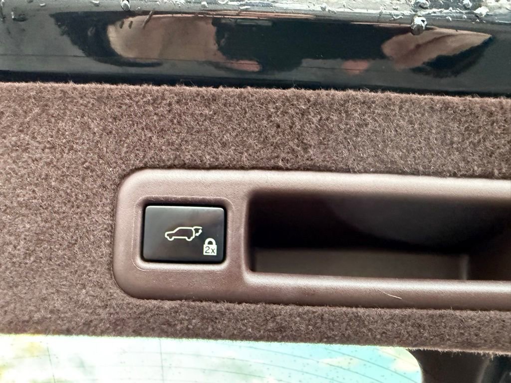 Used 2019 Lexus RX 450h AWD image 18