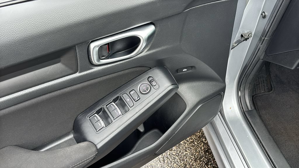 Used 2023 Honda Civic Sport image 14