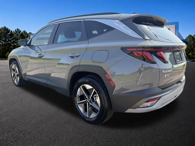 Used 2025 Hyundai Tucson SEL FWD image 4
