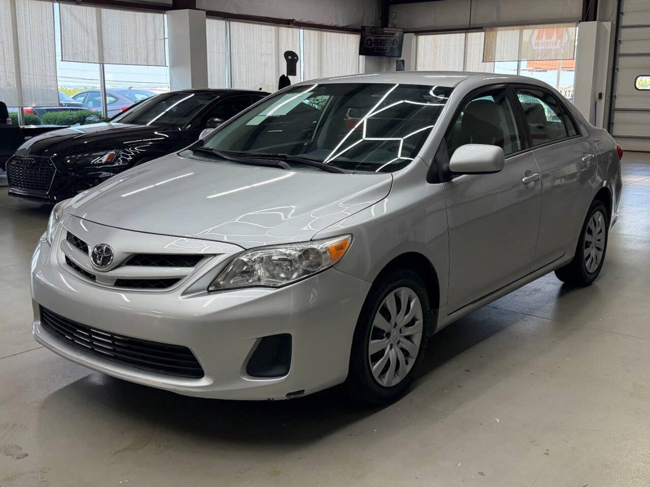 Used 2012 Toyota Corolla LE FWD image 5