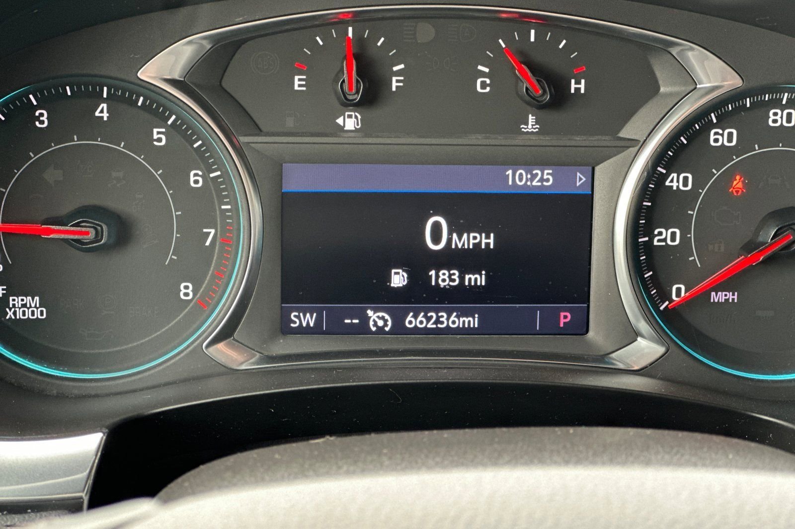Used 2023 Chevrolet Traverse LT FWD image 31