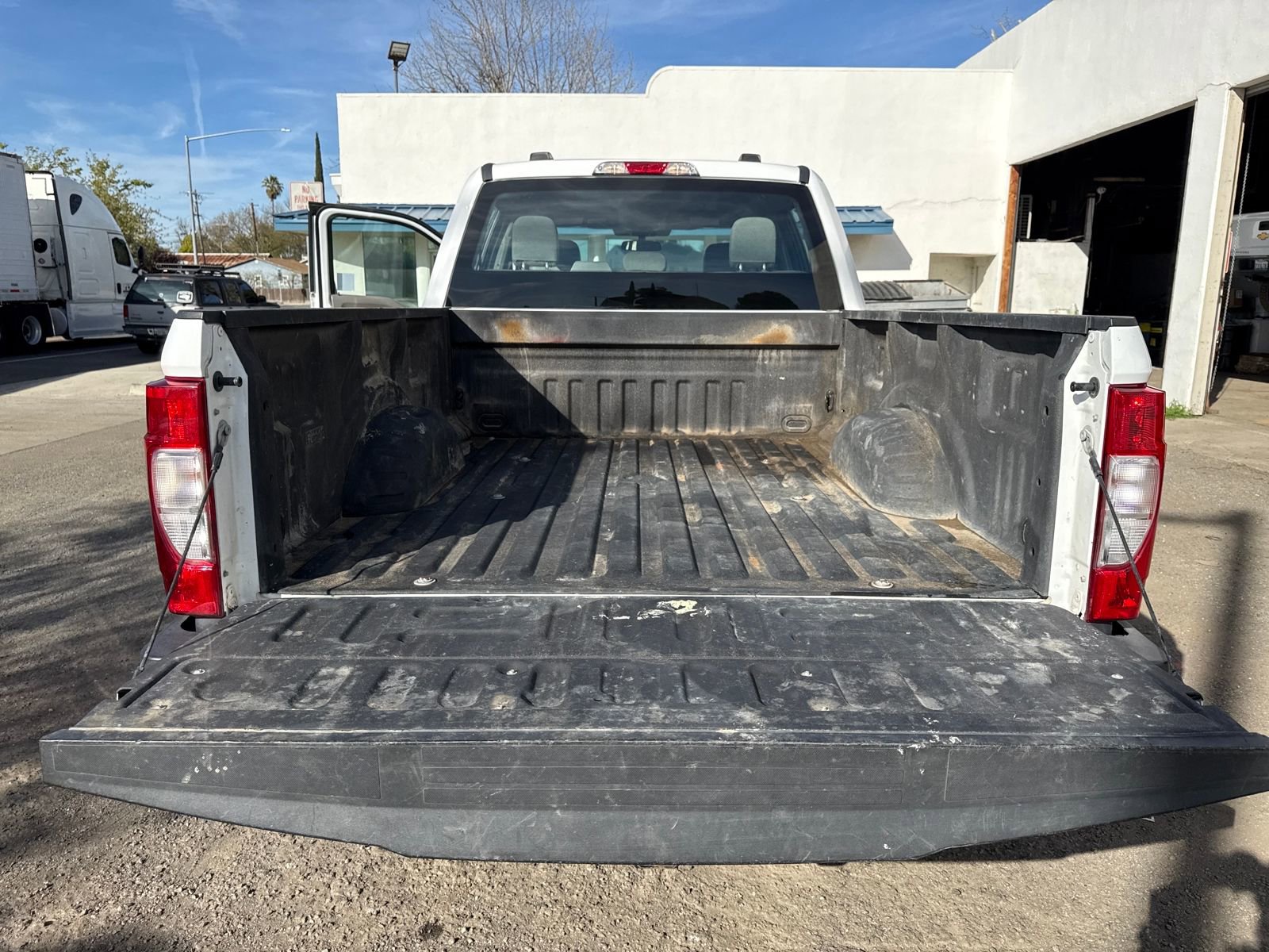 Used 2022 Ford F250 XL w/ Power Equipment Group image 23