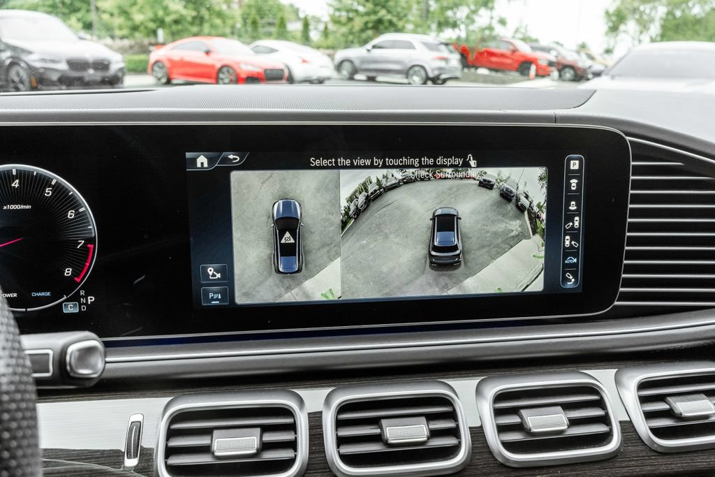 Used 2024 Mercedes-Benz GLS 63 AMG 4MATIC image 11