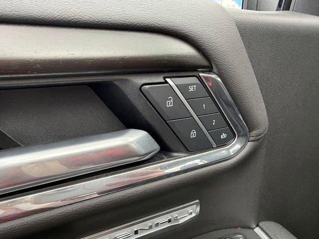 Used 2025 GMC Sierra 1500 Denali w/ Denali Reserve Package AWD/4WD image 14
