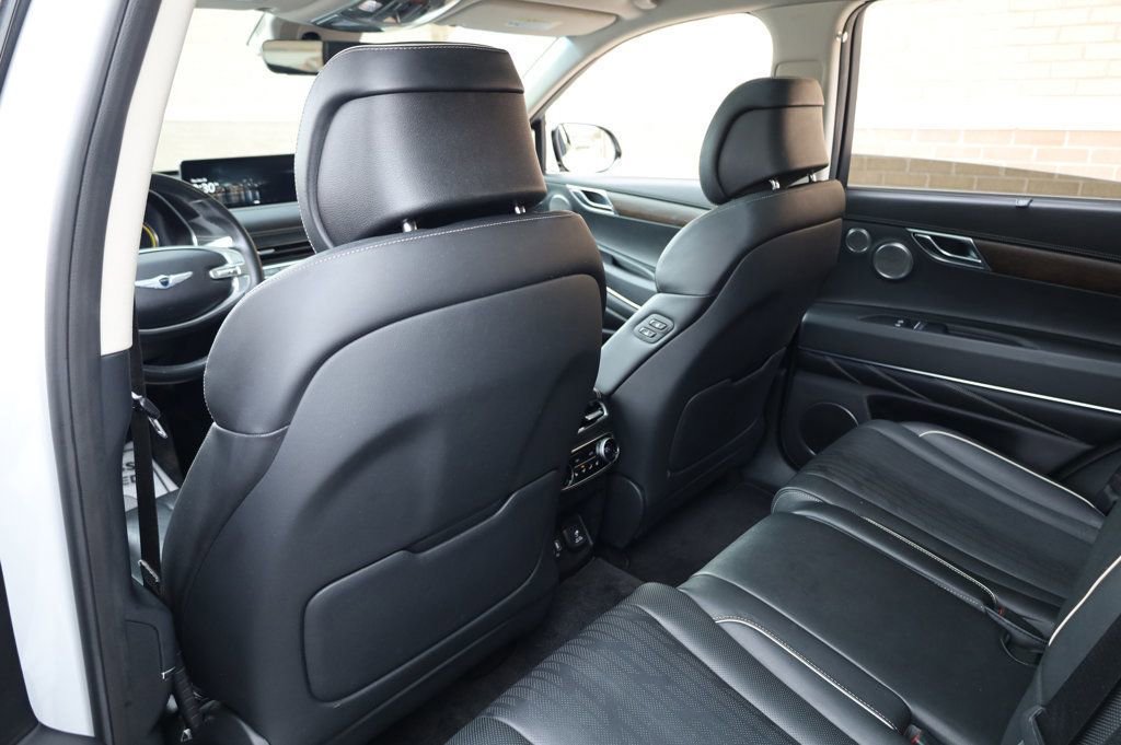 Used 2022 Genesis GV80 3.5T w/ Advanced Package 06 image 19