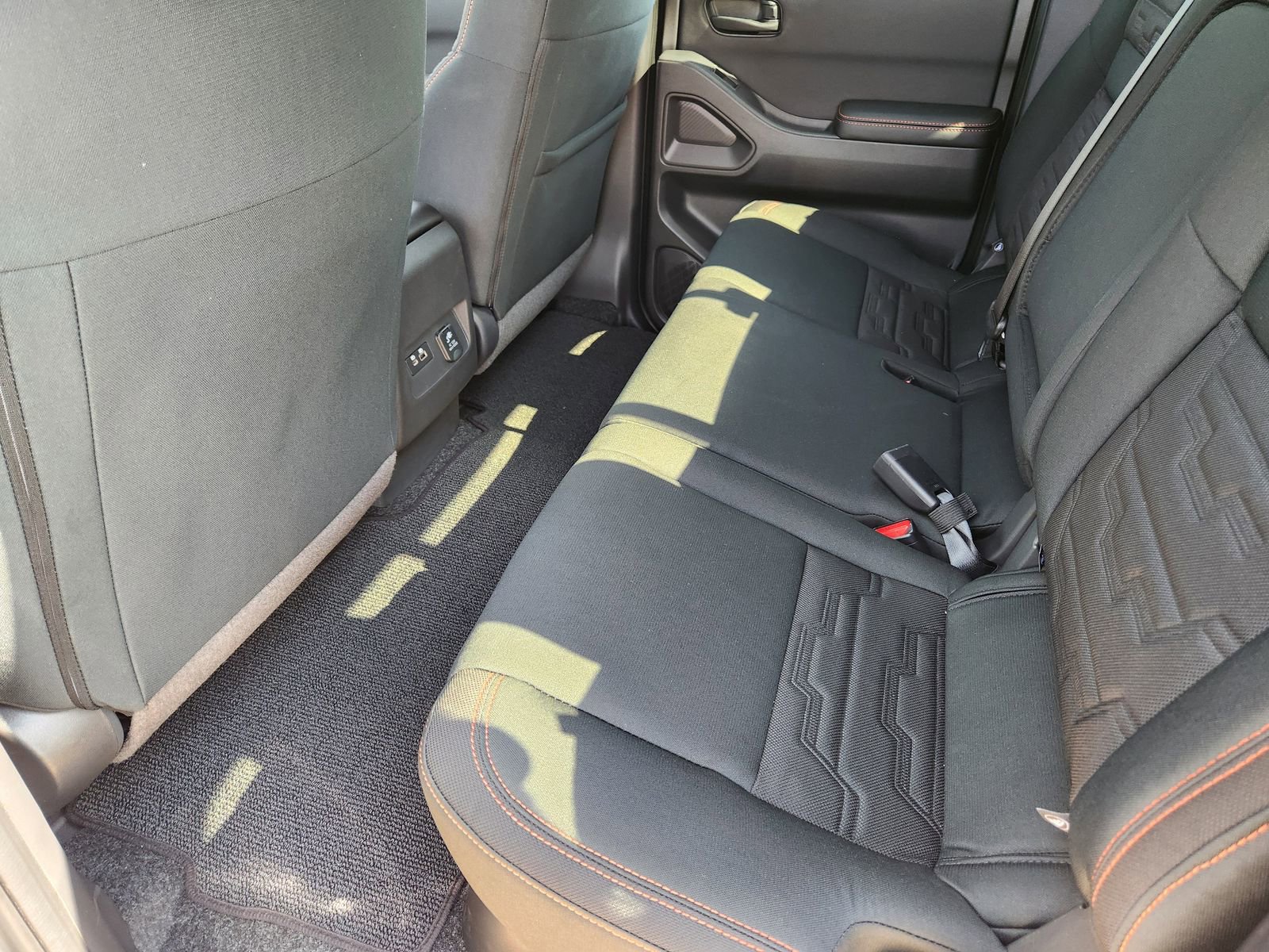 New 2026 Nissan Frontier PRO-4X w/ Pro-4x Convenience Package image 25